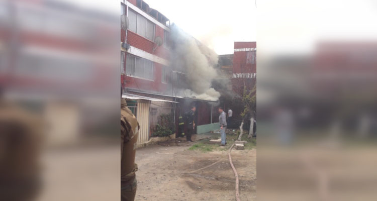 Reportan caída de una avioneta de Halcones de la FACh sobre un edificio en la comuna de El Bosque