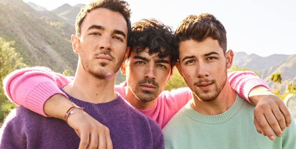 La sorprendieron: Jonas Brothers visitaron a fan que se perdió su show por quimioterapia