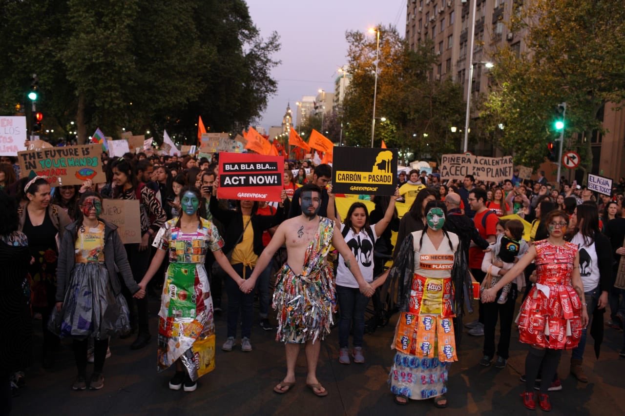Fridays For Future: las increíbles imágenes que dejó en Chile la multitudinaria marcha