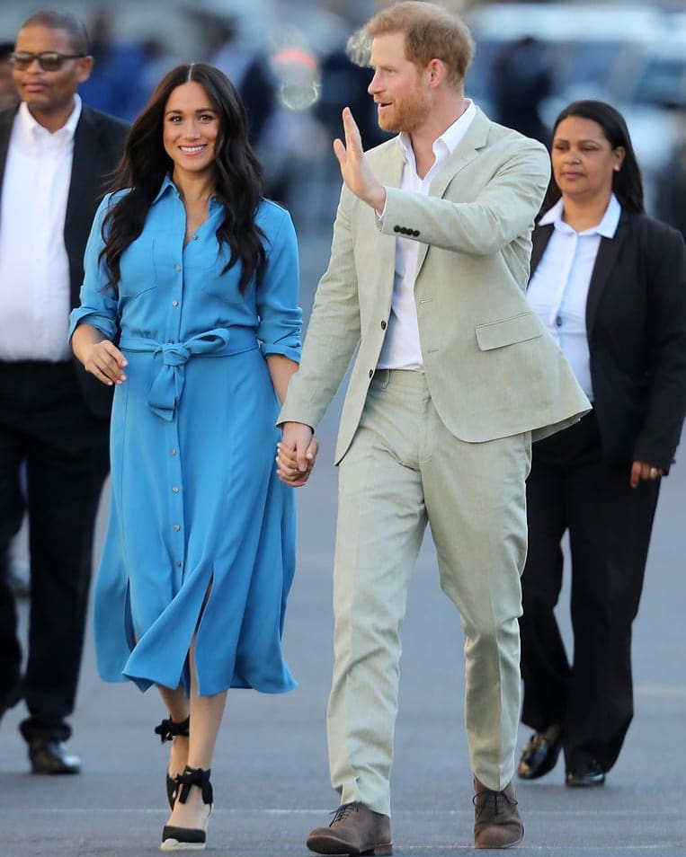 El fresco look de Meghan Markle en Sudáfrica que querrás imitar en el verano: repitió calzado 