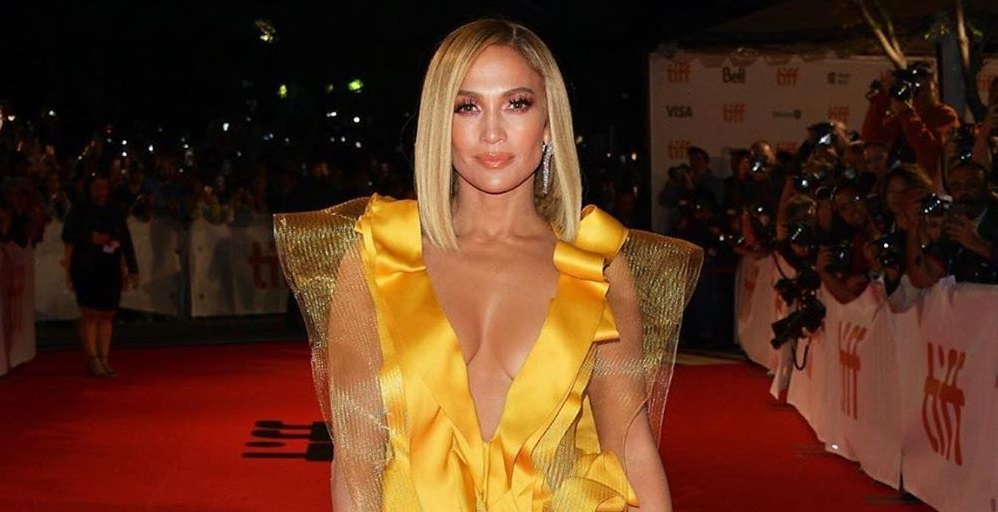 A casi 20 años: JLo lució nuevamente el icónico vestido que inspiró la creación de Google Images