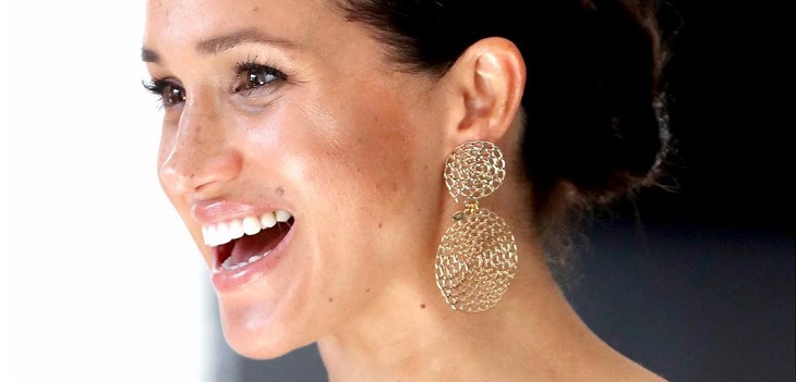 El gesto de austeridad que tuvo Meghan Markle con su anillo de compromiso durante gira en África