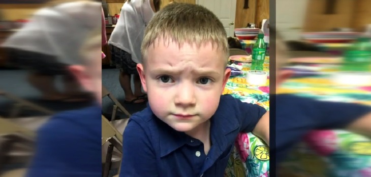 Polémica en escuela 'gringa' que castigó a alumno por abrazar y besar a compañeros: niño es autista