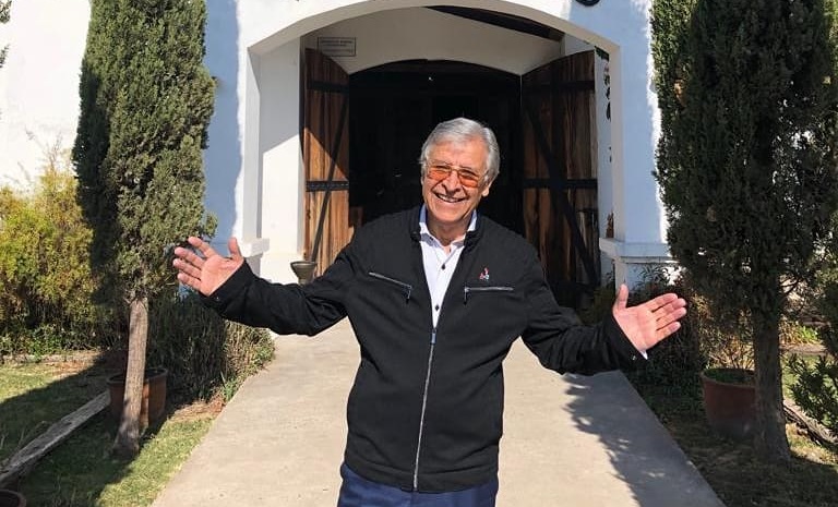 Pablo Aguilera es hospitalizado tras presentar cuadro de fiebre: le diagnosticaron neumonía