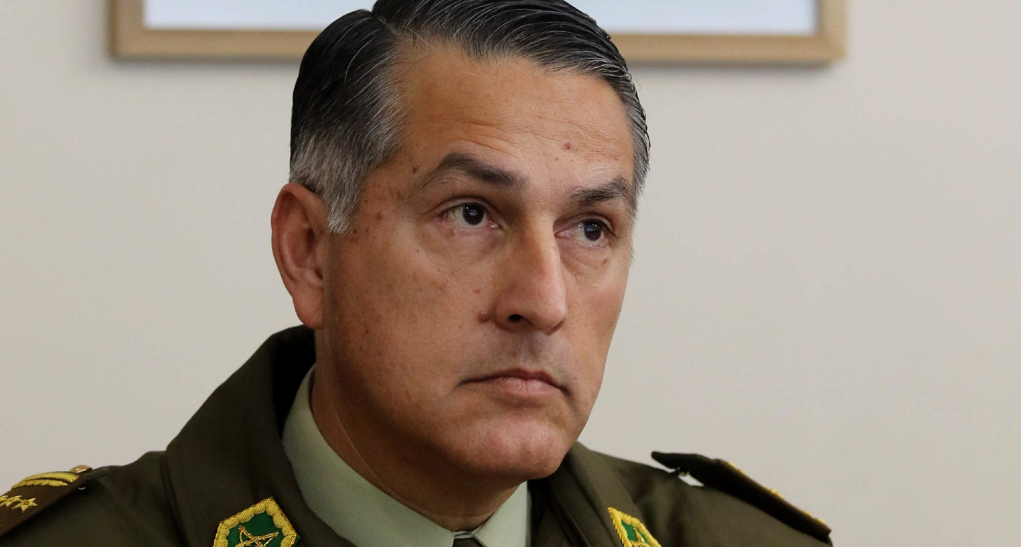 General director de Carabineros respaldó a funcionarios: 