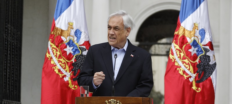 Piñera pidió a ministros poner sus cargos a disposición y adelantó fin del estado de emergencia