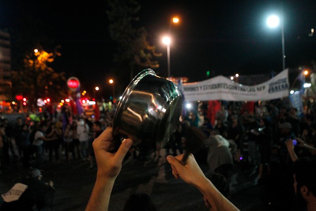 El origen chileno de los cacerolazos: comenzó con las mujeres de la clase alta