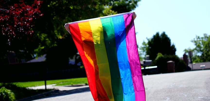 Movilh exige disculpas por dichos de concejal de Quillota: trató de 