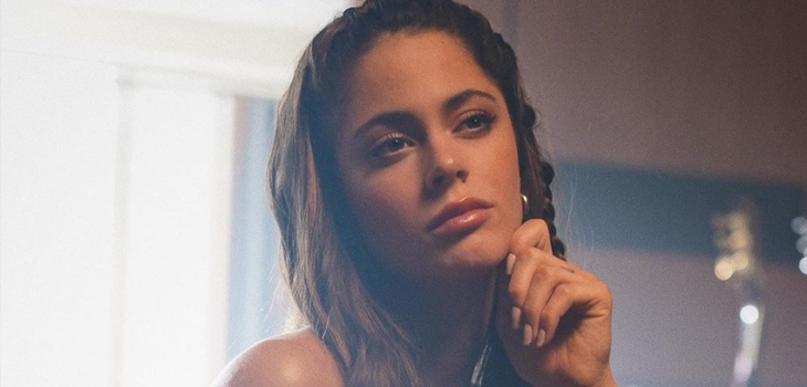 Un público muy particular: difunden video de Tini Stoessel cantando rodeada de cucarachas