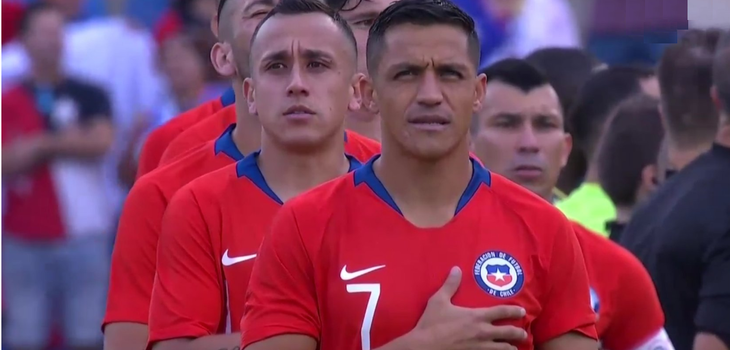 Hinchas de La Roja furiosos: 