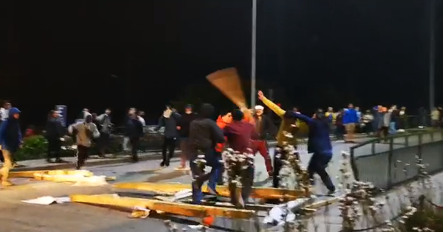Hombre fue agredido con palo en la cabeza por conductor en medio de manifestaciones en Valdivia
