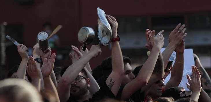 Organizaciones convocan huelga para este 23 y 24 de octubre: exigen sacar a militares de las calles