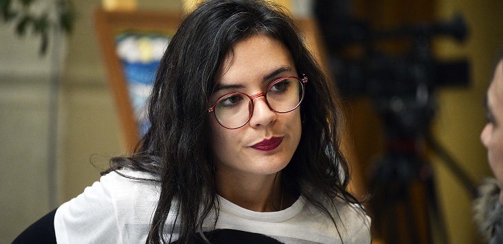 Camila Vallejo aclaró polémico tuit en que agradecía a Nicolás Maduro: 