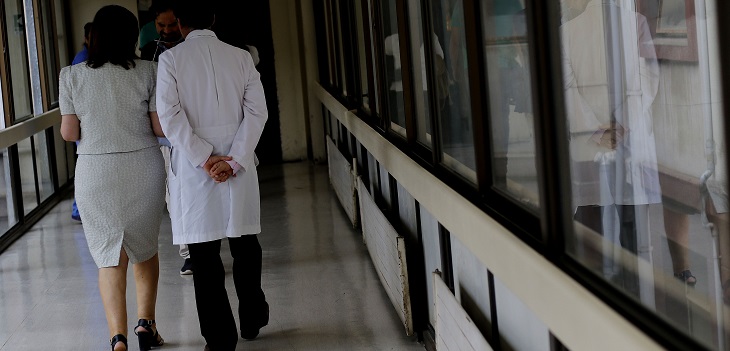 Colegio Médico por actuar de FFEE en Hospital Gustavo Fricke: 