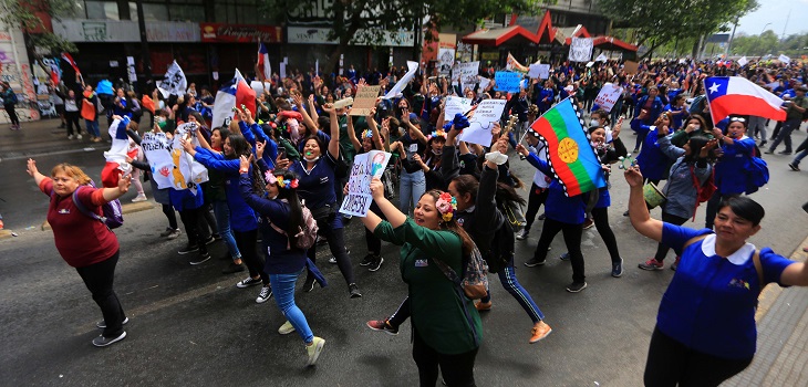 Fake news: la verdad tras supuesta profesora de párvulos golpeada por Carabineros en protestas