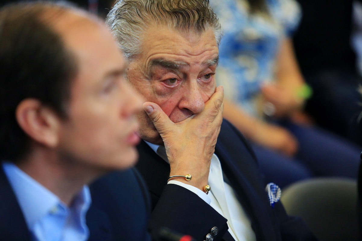 rostro de don francisco por teletón