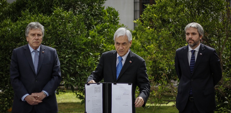 Presidente Piñera anuncia plan de reconstrucción por destrozos y de reimpulso de la economía chilena