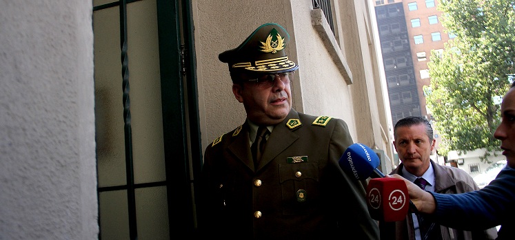 General (r) Pineda asegura que no es necesario reformular a Carabineros: 