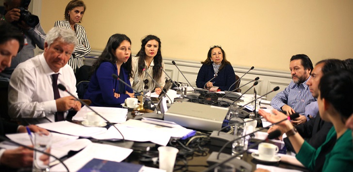 40 horas: aprueban gradualidad de 5 años para pymes y rechazan flexibilidad del oficialismo