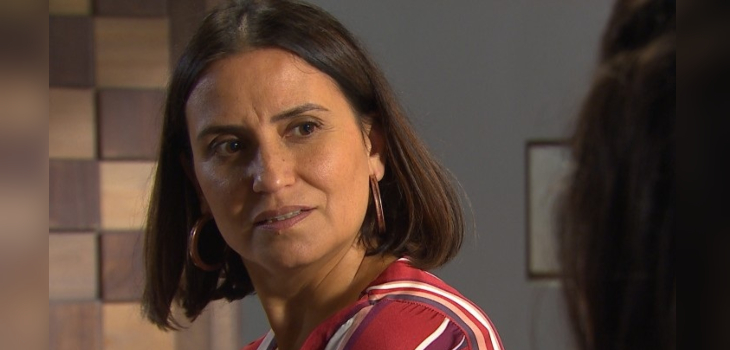 Francisca Gavilán se lució cantando temas de Violeta Parra en Cerro Navia: entregó potente mensaje