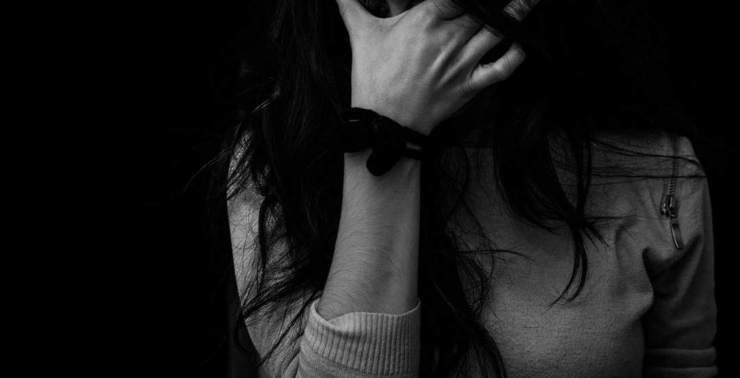 Detienen a 14 colectiveros acusados de explotar sexualmente a una niña durante 5 años en Puente Alto