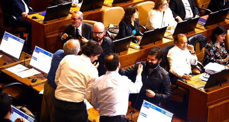 Sigue avanzando: Cámara de Diputados aprueba proyecto que rebaja sueldos de parlamentarios