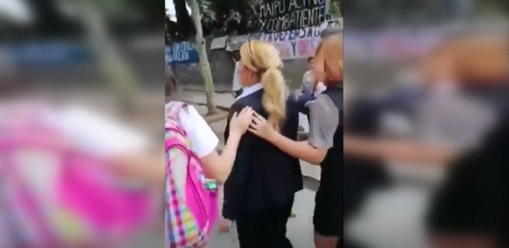 Estudiantes se toman Codeduc de Maipú: alcaldesa Cathy Barriga se trasladó al inmueble