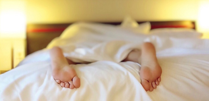 dormir con altas temperaturas