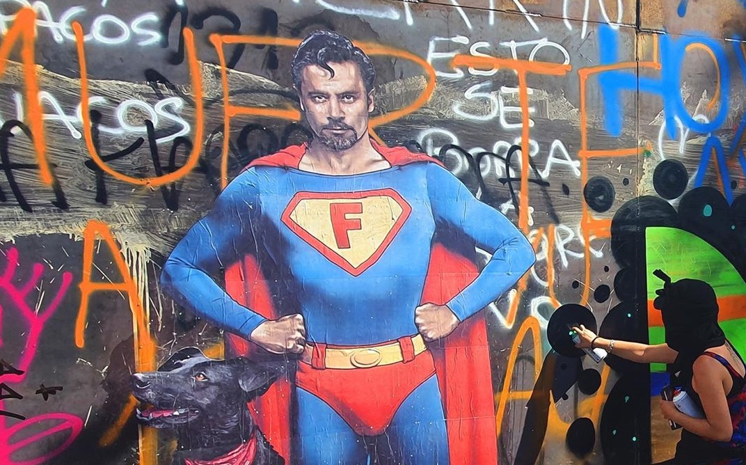 Mural de Felipe Camiroaga junto a perro Matapacos la rompe en redes: 