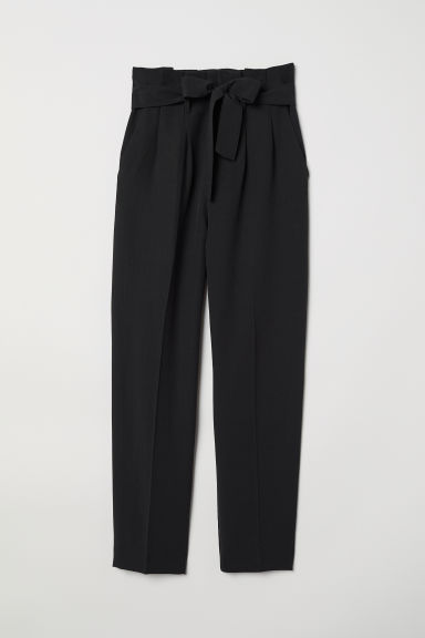 Infanta Sofía se lució en actividad oficial en Barcelona con pantalones 'low cost' que son tendencia