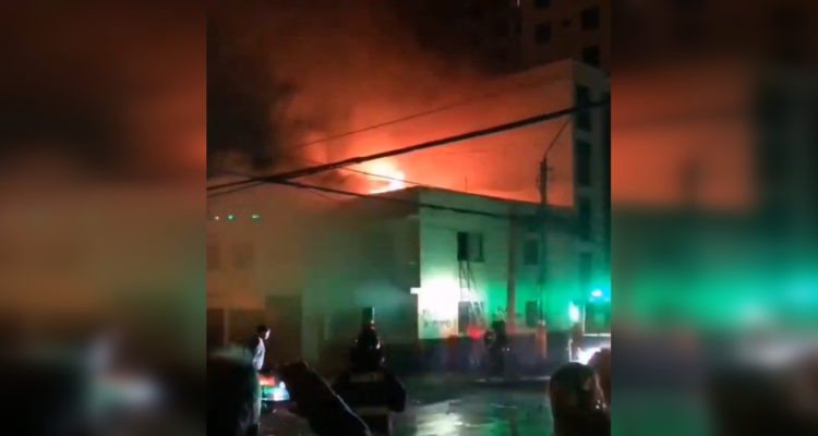 Compleja jornada en medio de la crisis: desmanes e incendios afectaron a diversas comunas del país