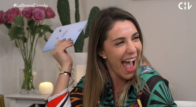 dani urrizola voz en off de la divina comida