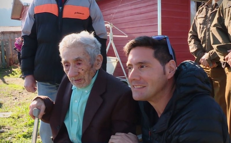 Pancho Saavedra se molestó por uso de foto de don Celino tras anuncio de Piñera: 