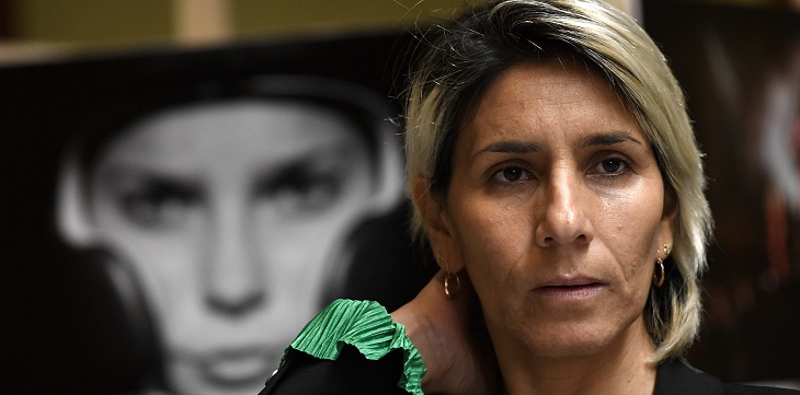 Érika Olivera se mostró a favor de cambiar la constitución y reducir dieta: 