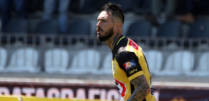 Mauricio Pinilla reaccionó furioso tras dichos de ministro Mañalich: lo insultó y pidió su renuncia