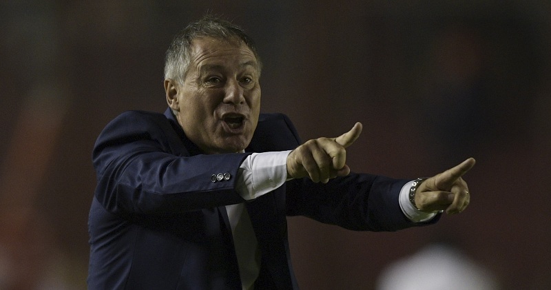 Universidad Católica tiene nuevo entrenador: Ariel Holan asumirá la banca del bicampeón chileno