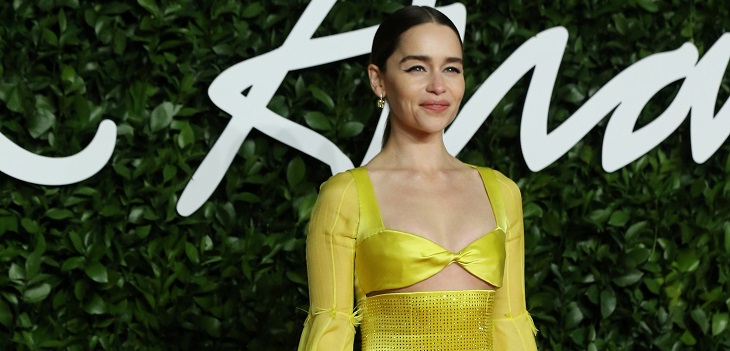 La dramática razón por la que la actriz Emilia Clarke decidió no tomarse más selfies con sus fans