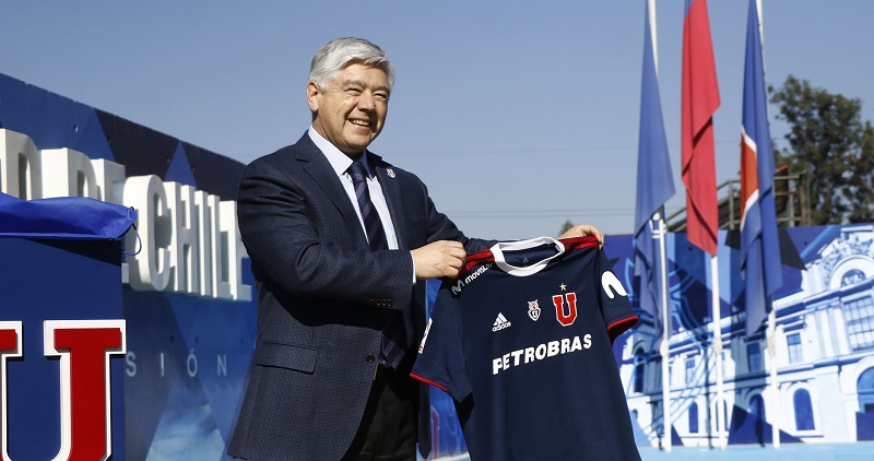 Problemas económicos obligaron a Azul Azul a tomar drásticas medidas para reducir gastos en la 'U'