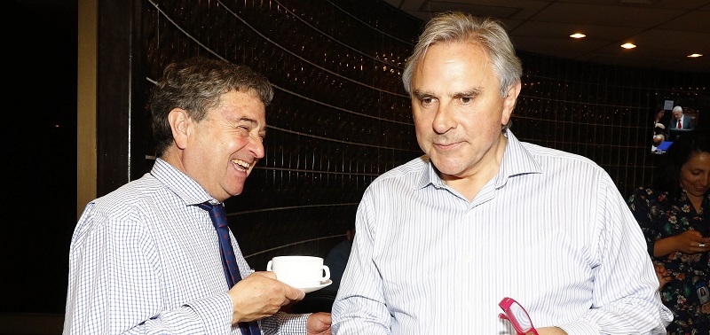 Moreira envió furiosa respuesta a Karol Cariola por Twitter: no se percató que era cuenta parodia