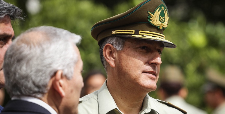 Carabineros evalúa acciones legales por estudio que asegura que utilizan soda cáustica en 