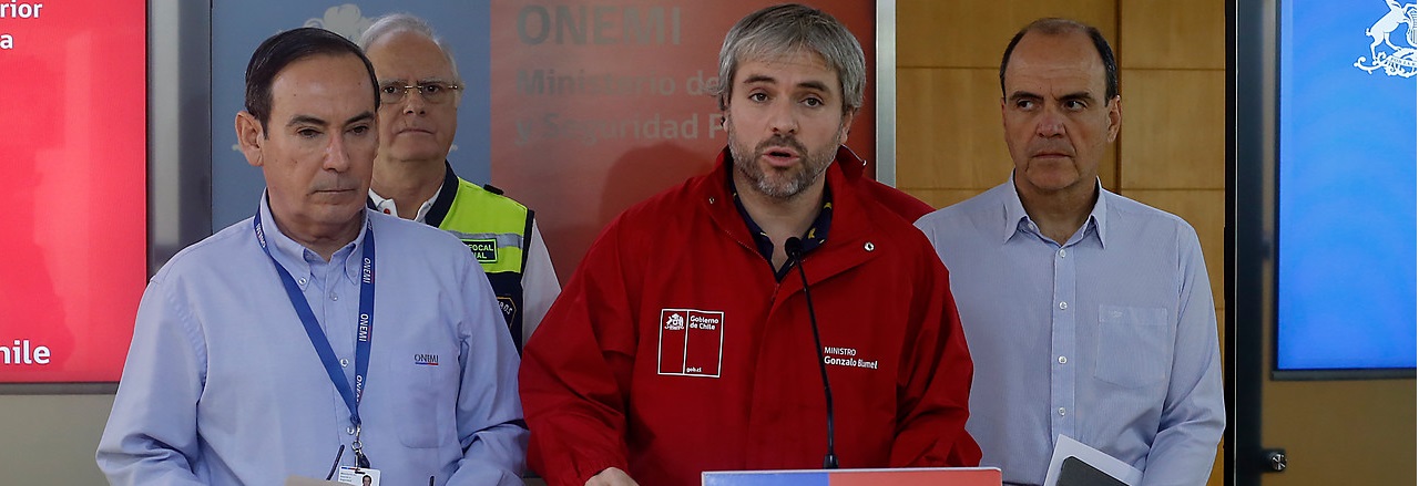 Gobierno anunció que interprondrá querrella por incendios en Valparaíso: entre 200 casas afectadas