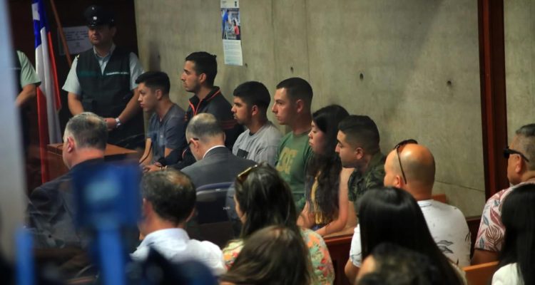 Ordenan prisión preventiva para 6 carabineros formalizados por tortura y abuso de estudiante en PAC
