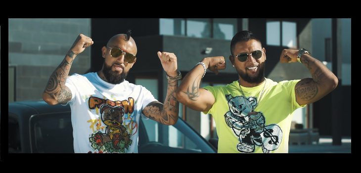 Arturo Vidal muestra nueva faceta: protagoniza video de música Urbana “Retúmbele”
