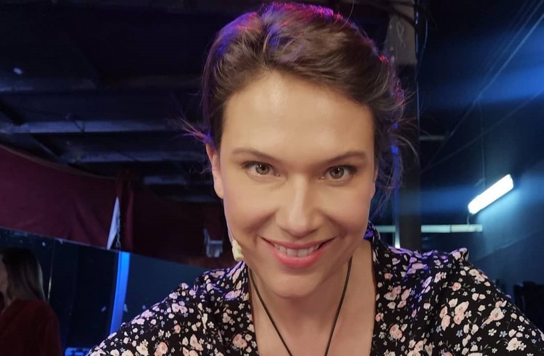 Catherine Mazoyer volvió a las teleseries con coqueto rol en 