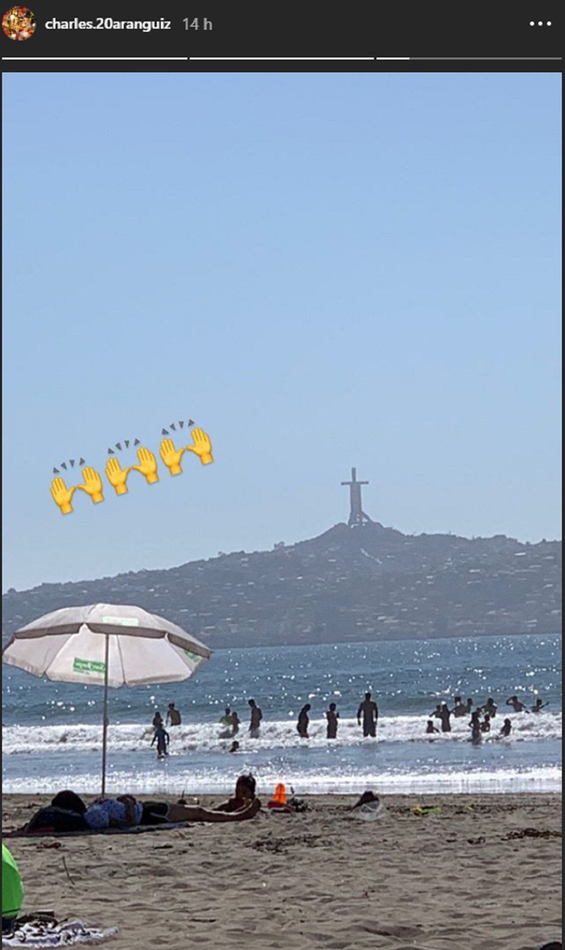 Fanáticos reaccionan ante sencillas vacaciones de Charles Aránguiz y el apoteósico viaje de Vidal