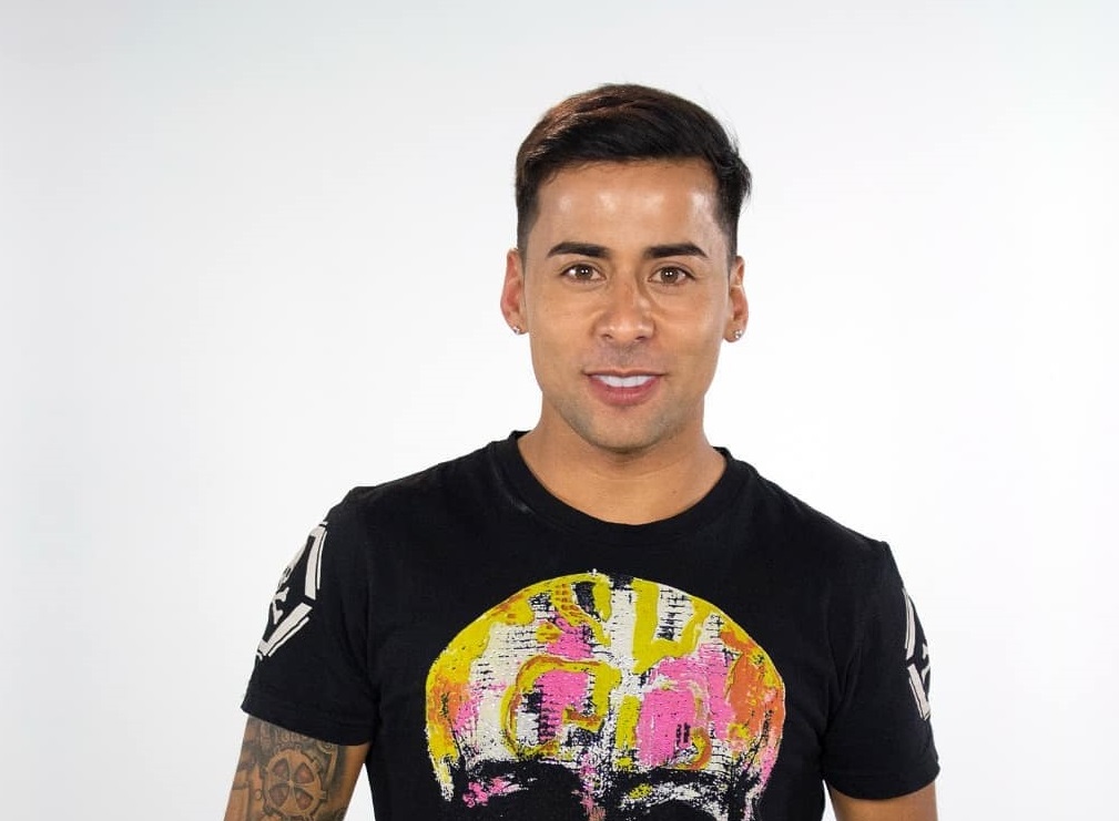 Dino Inostroza ganó demanda contra Mega tras su expulsión del reality: donó el dinero a institución