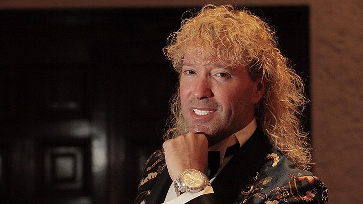 Leonardo Farkas donó $2 millones a mujer de Talca que perdió su local en incendio