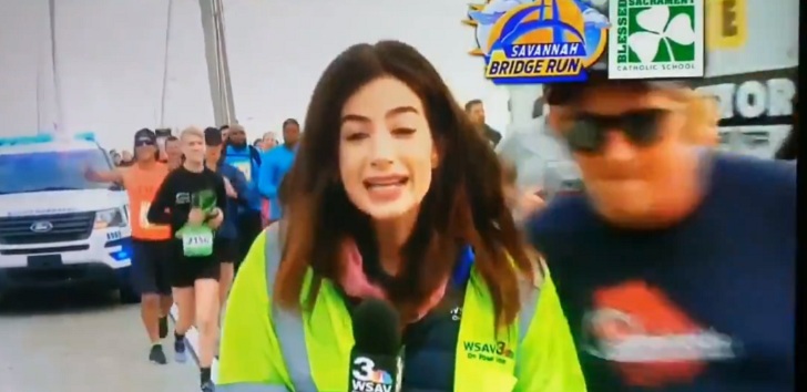 Corredor tocó el trasero de periodista en vivo durante plena maratón: fue castigado de por vida