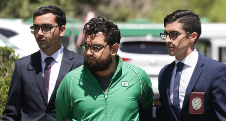 El revés que sufrió profesor acusado de dañar estación de Metro: seguirá en prisión preventiva