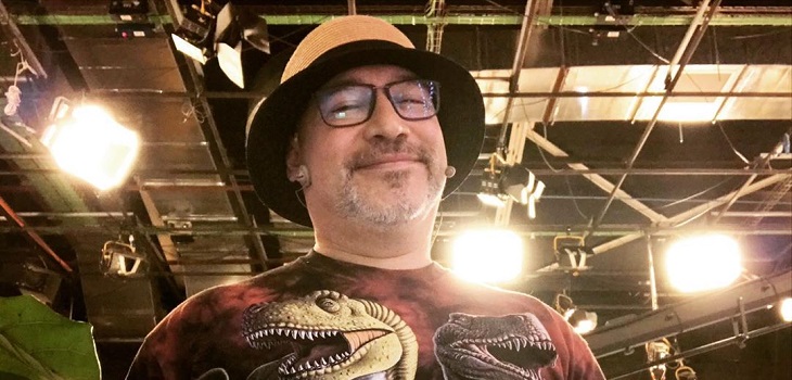 Juan Andrés Salfate es profesor en escuela de emociones: 